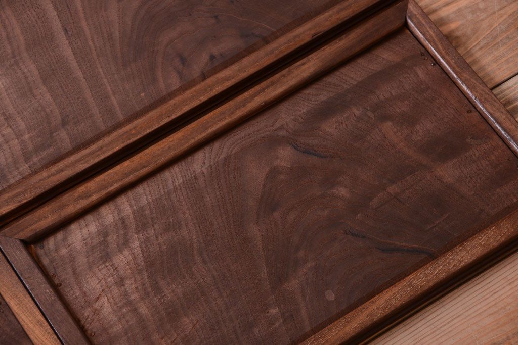 アンティーク家具　古民具・骨董　大正期　透かし彫り!前面桑材の高級茶箪笥