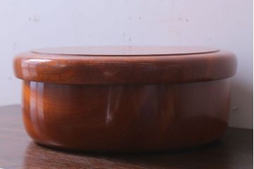 アンティーク雑貨　和製アンティーク　古い欅材製の刳り貫き茶櫃(小物入れ)(2)