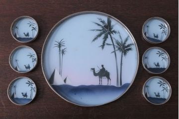 アンティーク雑貨　昭和レトロ　砂漠柄の古いガラストレー・コースターセット
