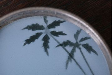 アンティーク雑貨　昭和レトロ　砂漠柄の古いガラストレー・コースターセット