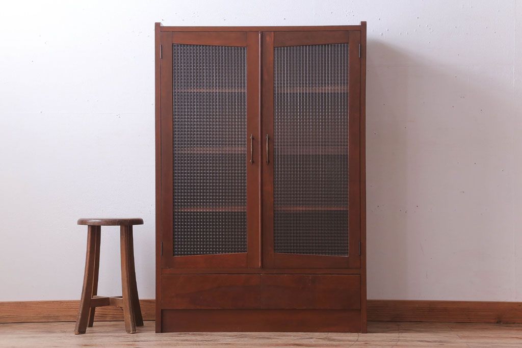 レトロ家具　昭和レトロ　チェッカーガラス入り!古い木のブックケース(本箱)