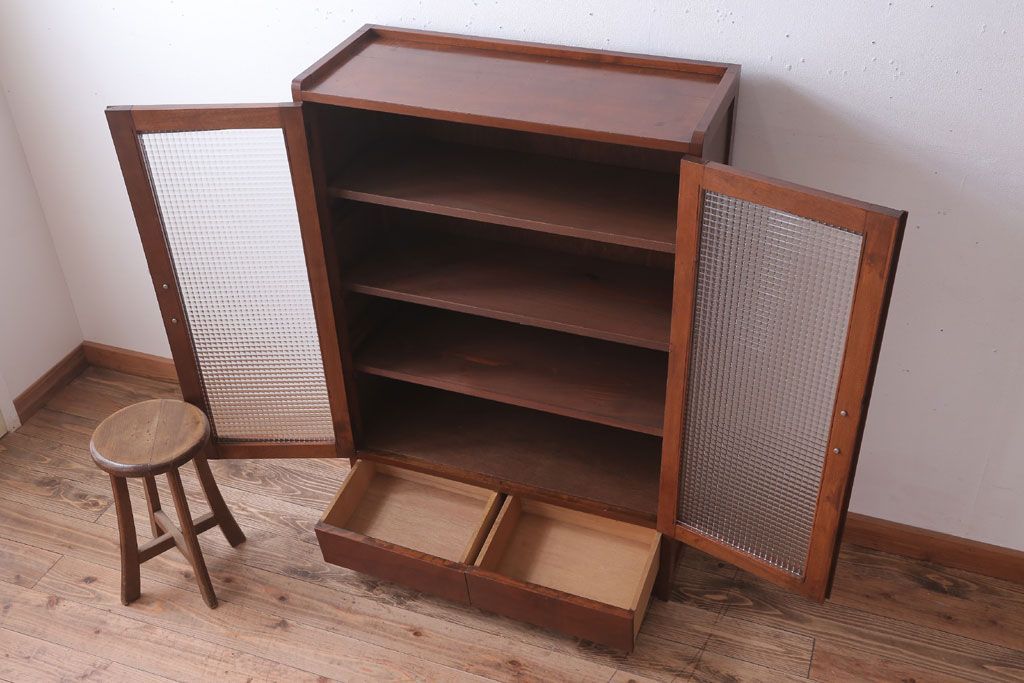 レトロ家具　昭和レトロ　チェッカーガラス入り!古い木のブックケース(本箱)