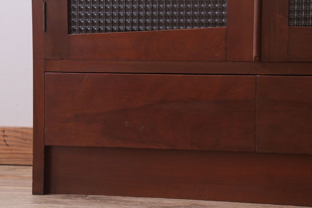 レトロ家具　昭和レトロ　チェッカーガラス入り!古い木のブックケース(本箱)