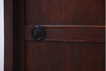 アンティーク家具　古民具・骨董　明治期　味わい深い古い引き戸収納棚(2)