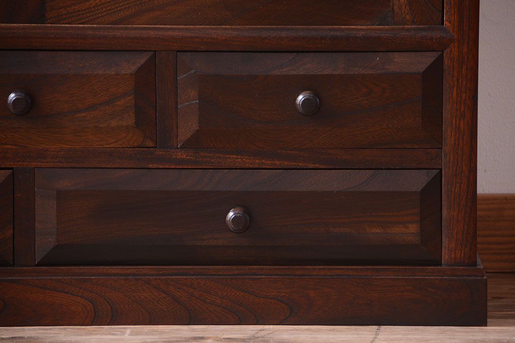 中古　民芸家具　上質な欅製の飾り棚(戸棚・収納棚)