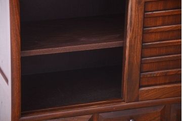 中古　民芸家具　上質な欅製の飾り棚(戸棚・収納棚)