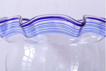 アンティーク雑貨　和製アンティーク　青縁がかわいい古いガラスの金魚鉢