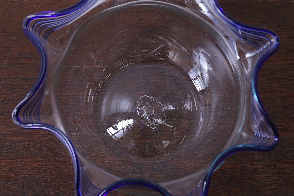 アンティーク雑貨　和製アンティーク　青縁がかわいい古いガラスの金魚鉢