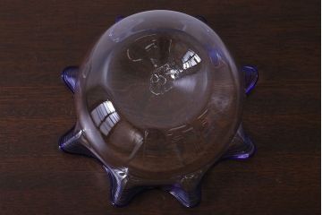 アンティーク雑貨　和製アンティーク　青縁がかわいい古いガラスの金魚鉢