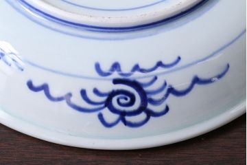 アンティーク雑貨　古民具・骨董　明治期　菊の図　アンティーク染付大皿(1)