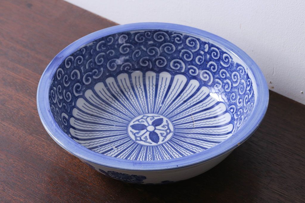 古民具・骨董　大正期　蛸唐草　アンティーク深鉢(印判皿)(1)