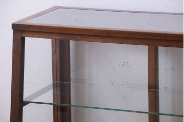 レトロ家具　和製アンティーク　古いタモ材のレトロな台形型ガラスケース