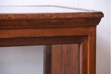 アンティーク家具　和製アンティーク　縦型!古い木の上品なガラスケース