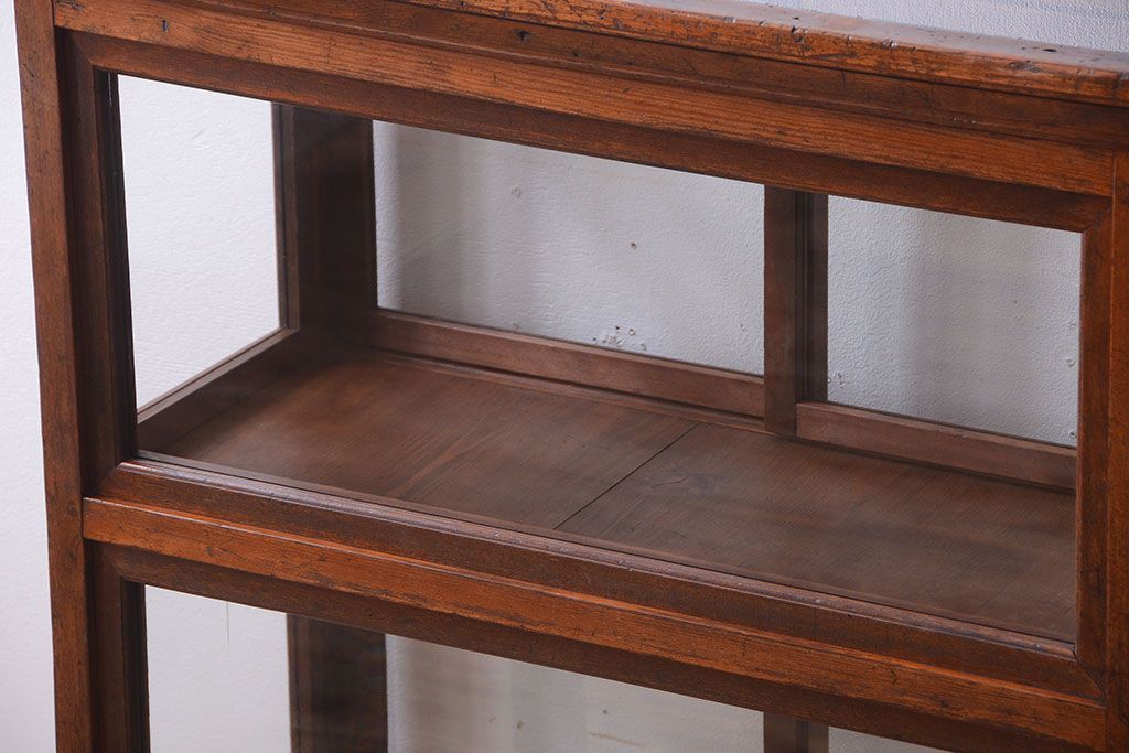 アンティーク家具　和製アンティーク　縦型!古い木の上品なガラスケース