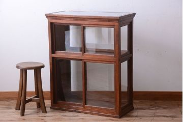 アンティーク家具　和製アンティーク　縦型!古い木の上品なガラスケース