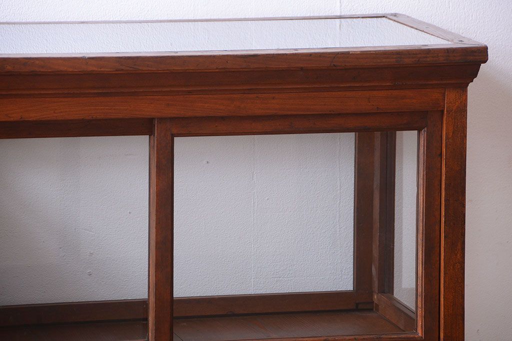 アンティーク家具　和製アンティーク　縦型!古い木の上品なガラスケース