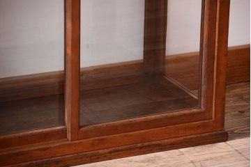 アンティーク家具　和製アンティーク　縦型!古い木の上品なガラスケース