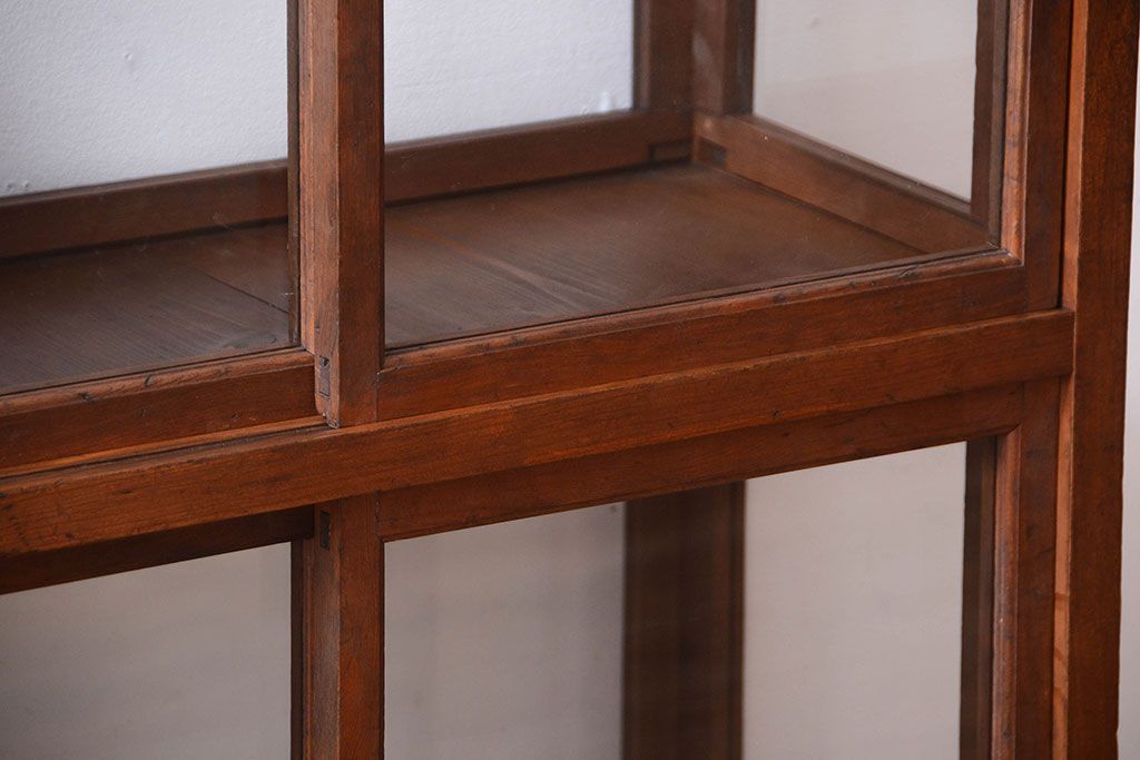 アンティーク家具　和製アンティーク　縦型!古い木の上品なガラスケース