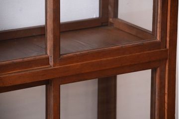 アンティーク家具　和製アンティーク　縦型!古い木の上品なガラスケース