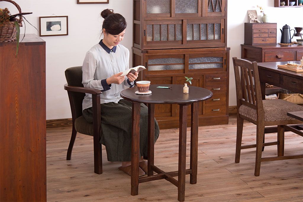 アンティーク家具　和製アンティーク　シンプルデザイン!古いラウンドテーブル(丸テーブル)