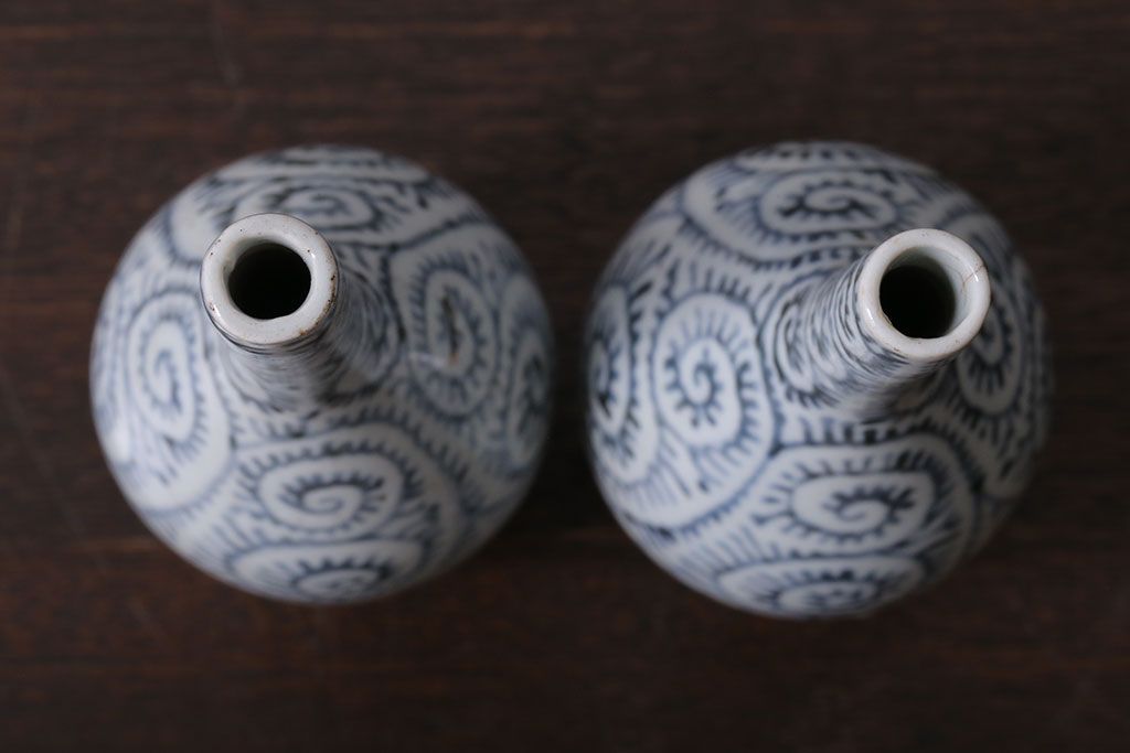 アンティーク雑貨　古民具・骨董　江戸後期　古伊万里・染付・蛸唐草文　徳利2つセット