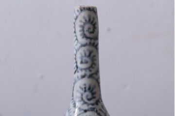 アンティーク雑貨　古民具・骨董　江戸後期　古伊万里・染付・蛸唐草文　徳利2つセット