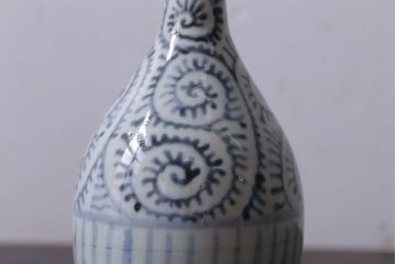 アンティーク雑貨　古民具・骨董　江戸後期　古伊万里・染付・蛸唐草文　徳利2つセット