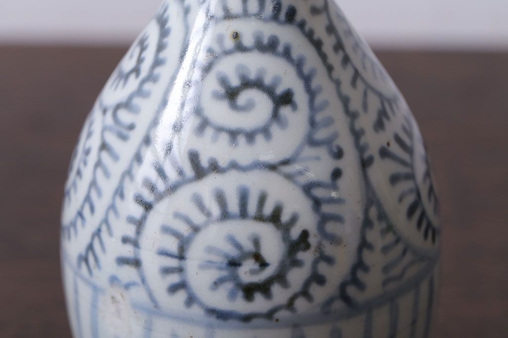 アンティーク雑貨　古民具・骨董　江戸後期　古伊万里・染付・蛸唐草文　徳利2つセット