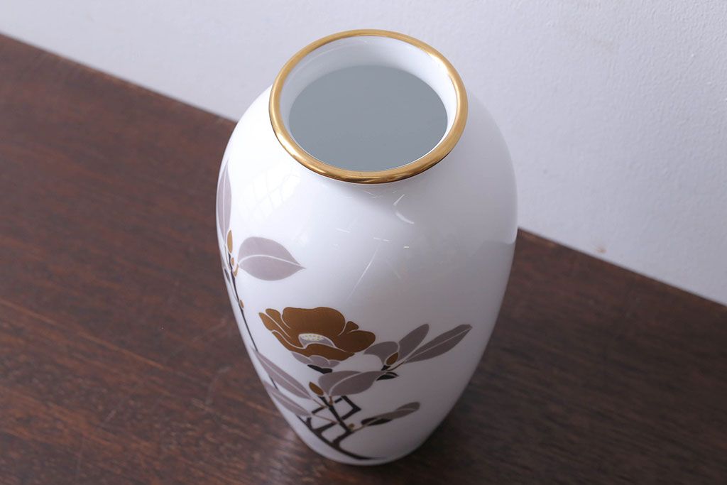 アンティーク雑貨　中古　大倉陶園(おおくらとうえん)　金彩　椿　23cm　花器(箱付き)