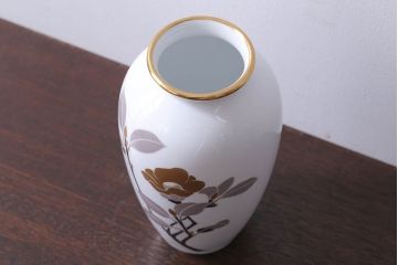 アンティーク雑貨　中古　大倉陶園(おおくらとうえん)　金彩　椿　23cm　花器(箱付き)
