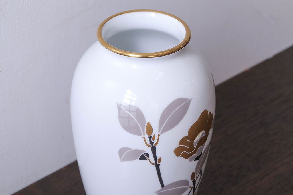 アンティーク雑貨　中古　大倉陶園(おおくらとうえん)　金彩　椿　23cm　花器(箱付き)