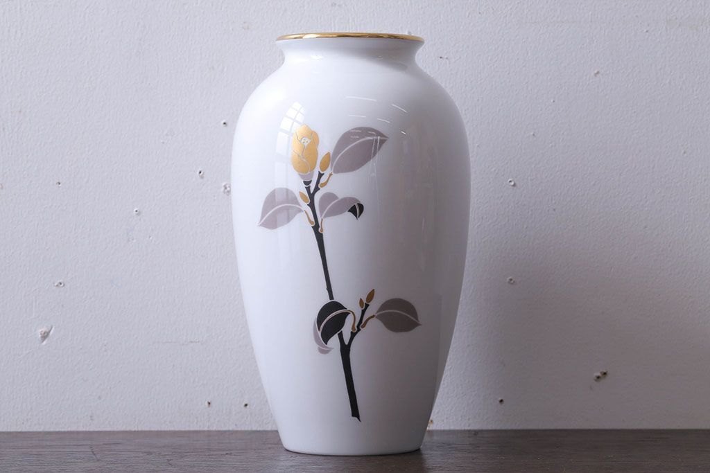 アンティーク雑貨　中古　大倉陶園(おおくらとうえん)　金彩　椿　23cm　花器(箱付き)