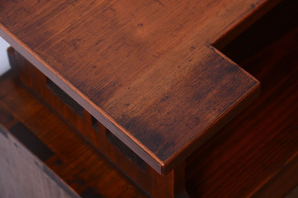 アンティーク家具　和製アンティーク　飾り台付きの上品な古いブックケース(本箱)