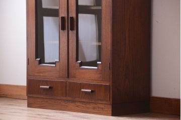 アンティーク家具　和製アンティーク　飾り台付きの上品な古いブックケース(本箱)