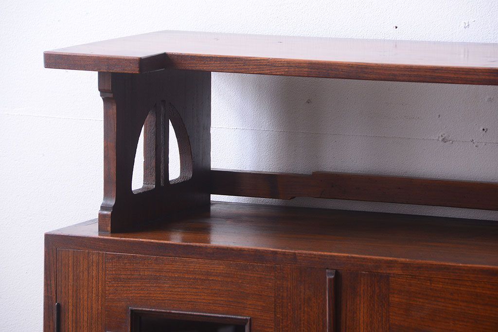 アンティーク家具　和製アンティーク　飾り台付きの上品な古いブックケース(本箱)