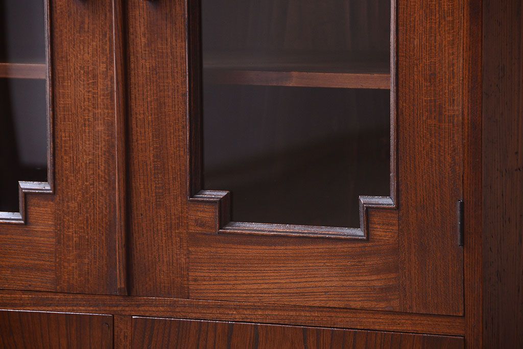 アンティーク家具　和製アンティーク　飾り台付きの上品な古いブックケース(本箱)