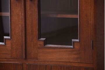 アンティーク家具　和製アンティーク　飾り台付きの上品な古いブックケース(本箱)