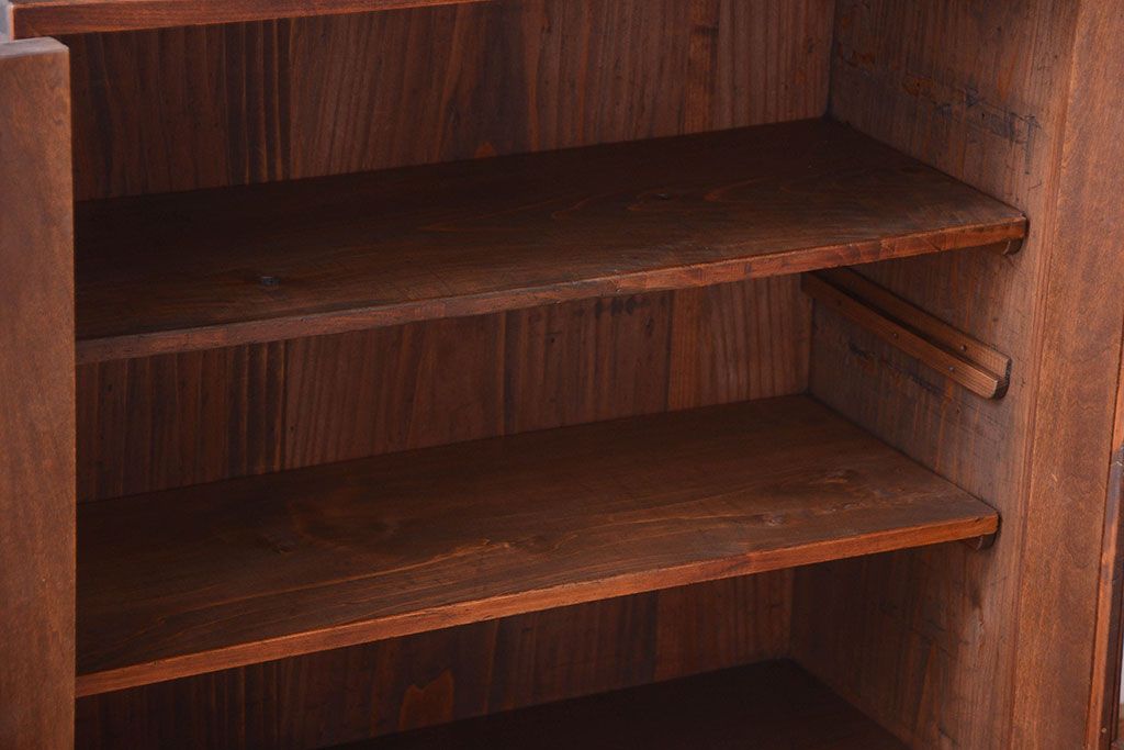 アンティーク家具　和製アンティーク　飾り台付きの上品な古いブックケース(本箱)