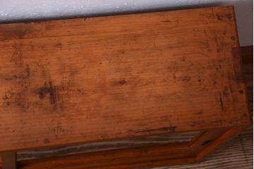 アンティーク家具　和製アンティーク　古い木味の小さなローボード(収納棚)