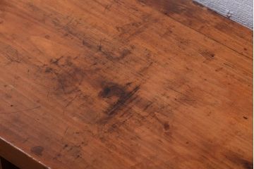 アンティーク家具　和製アンティーク　古い木味の小さなローボード(収納棚)