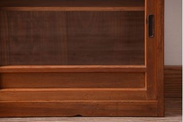 アンティーク家具　和製アンティーク　古い木味の小さなローボード(収納棚)