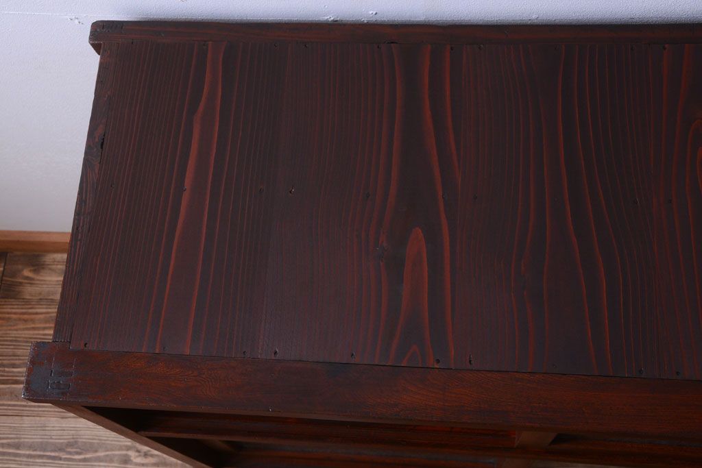 アンティーク家具　和製アンティーク　結霜ガラス入り!前面欅材の鉄脚サイドボード(収納棚)