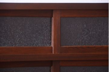 アンティーク家具　和製アンティーク　結霜ガラス入り!前面欅材の鉄脚サイドボード(収納棚)