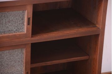 アンティーク家具　和製アンティーク　結霜ガラス入り!前面欅材の鉄脚サイドボード(収納棚)