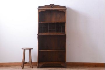 アンティーク家具 イギリスアンティーク 彫刻が美しいオーク材のライティングビューロー