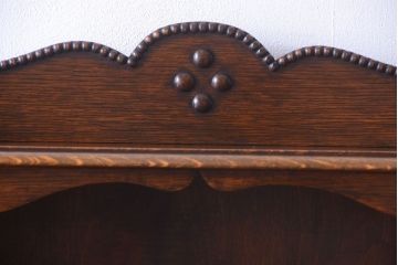 アンティーク家具 イギリスアンティーク 彫刻が美しいオーク材のライティングビューロー