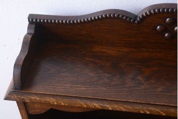 アンティーク家具 イギリスアンティーク 彫刻が美しいオーク材のライティングビューロー