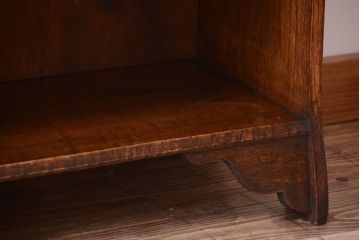 アンティーク家具 イギリスアンティーク 彫刻が美しいオーク材のライティングビューロー