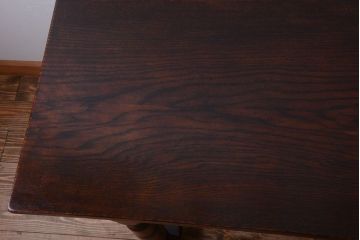 ヴィンテージ家具　イギリスビンテージ　オーク材製!重厚なダイニングテーブル
