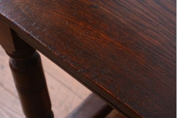 ヴィンテージ家具　イギリスビンテージ　オーク材製!重厚なダイニングテーブル